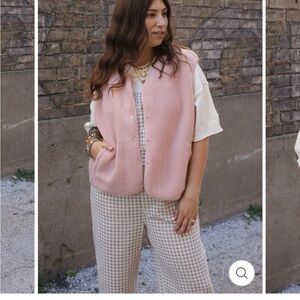 Lightweight Pink Sherpa Vest